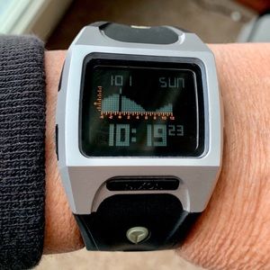 Mens Preowned NIXON “The Low Down” Multi Function